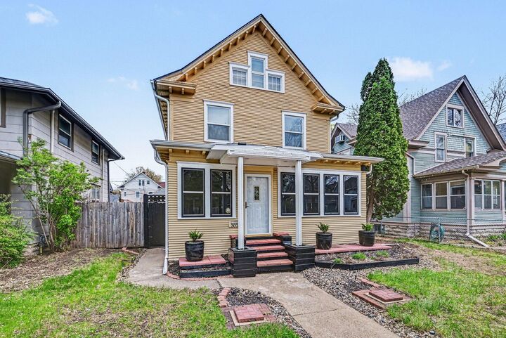 Property Photo:  3029 Elliot Avenue  MN 55407 