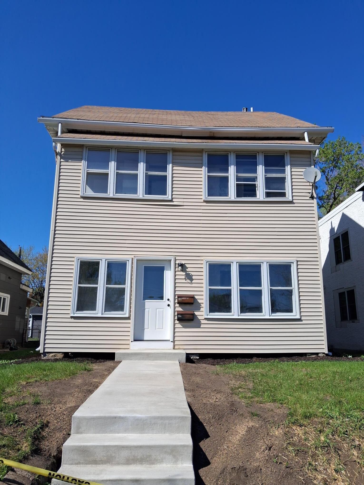 Property Photo:  1611 Carroll Avenue  MN 55104 