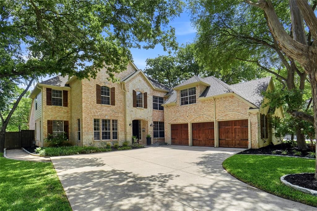 Property Photo:  505 Everwood Court  TX 76092 