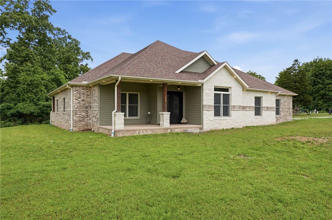 Property Photo:  349 County Road 8491  AR 72638 