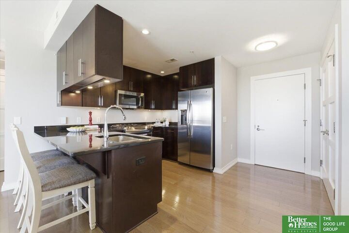 Property Photo:  3201 Dodge Court 5507  NE 68131 