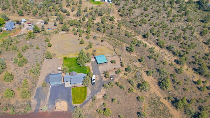 Property Photo: 5900 NW 59th Street OR 97756