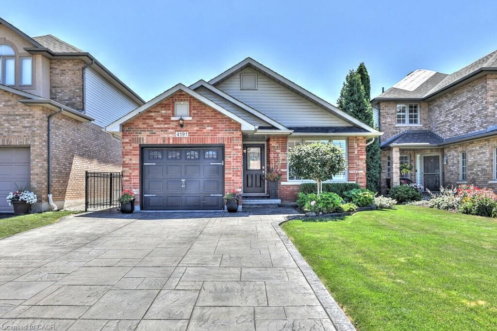 Property Photo:  4191 Bianca Forest Drive  ON L7M 4L4 
