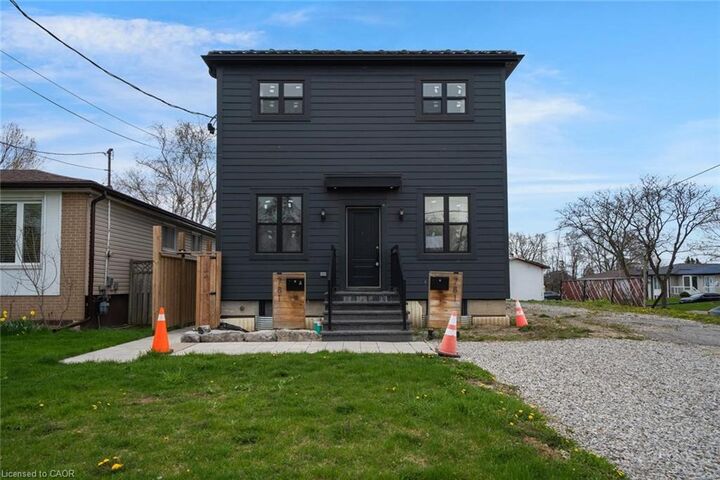 781 Oliva Street — photo 1