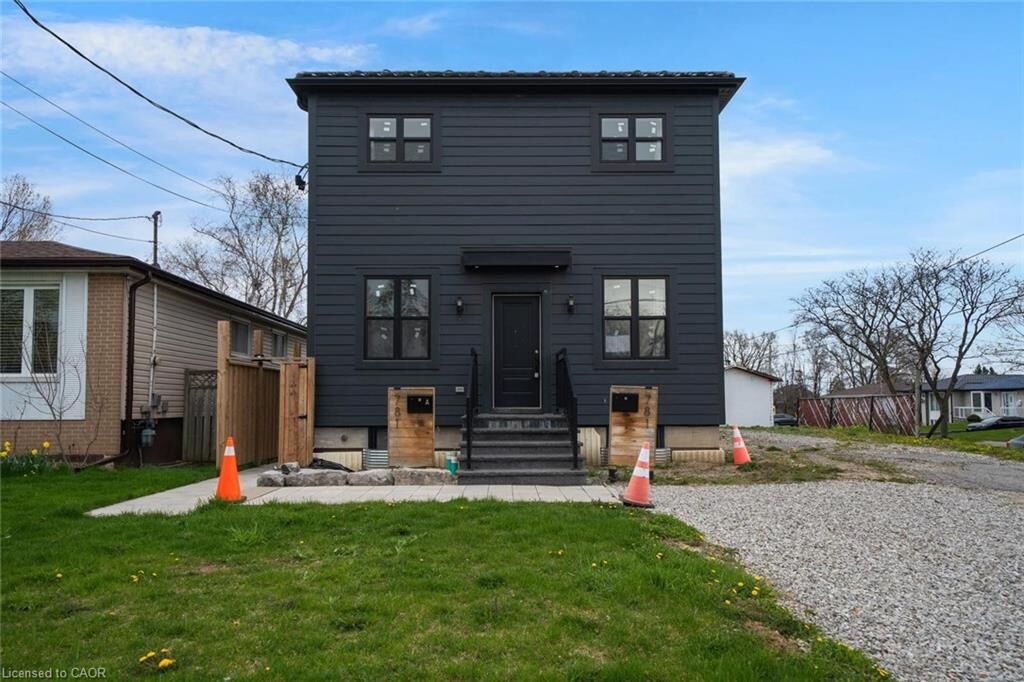 Property Photo: 781 Oliva Street ON L1W 2V9