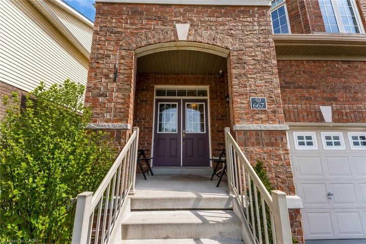 Property Photo:  667 Linden Drive  ON N3H 0B6 