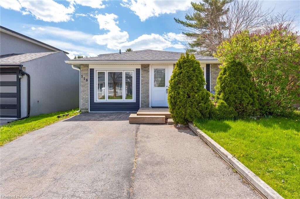 Property Photo:  519 Pinetree Crescent  ON N3H 4X4 