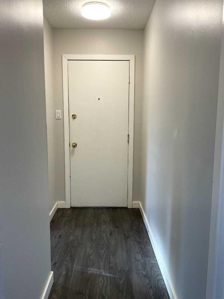 Property Photo:  4728 47 Street 2  SK S9V 0K1 