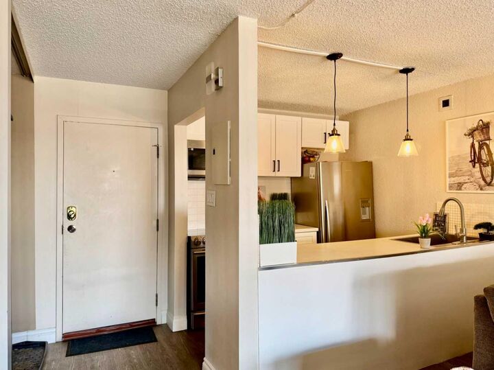 Property Photo:  221 6 Avenue SE 511  AB T3G 4Z9 