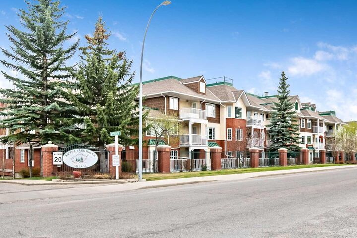 2206 Sienna Park Green SW 2206 — photo 1
