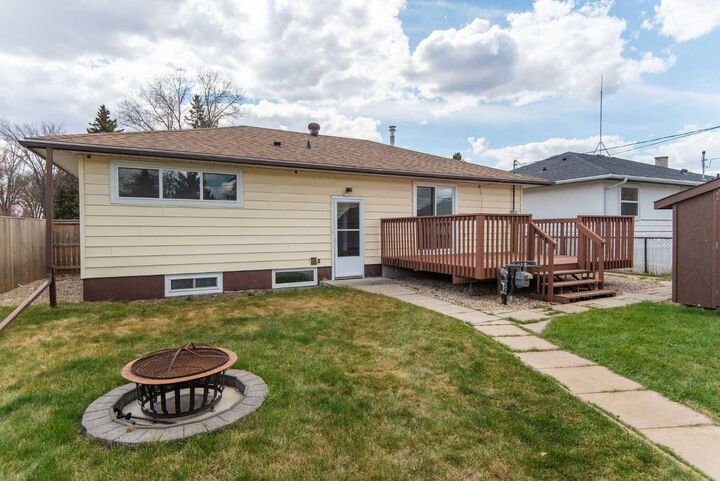 Property Photo: 4106 38 Street AB T4N 0W9