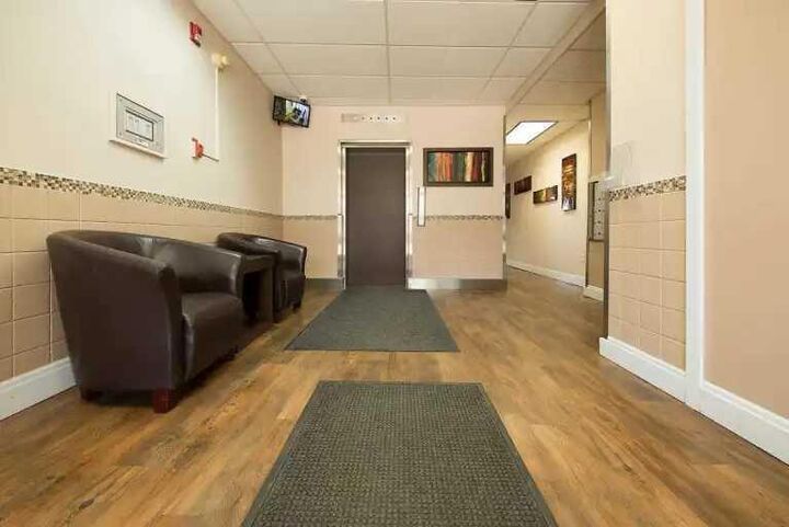 Property Photo:  4820 47 Avenue 405  AB T4N 6B9 