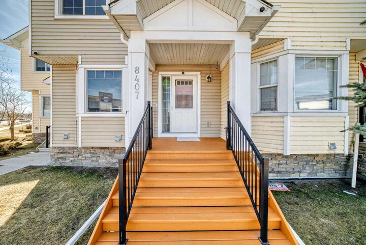 Property Photo:  8407 Saddlebrook Drive NE  AB T3J 0P9 