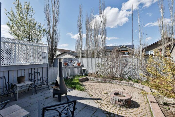 Property Photo:  499 Lynx Crescent N  AB T1H 6X5 