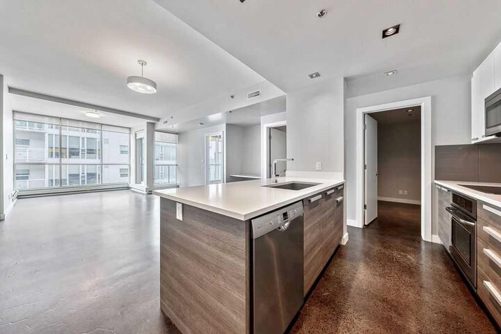 Property Photo:  235 9A Street NW 608  AB T2N 4H7 
