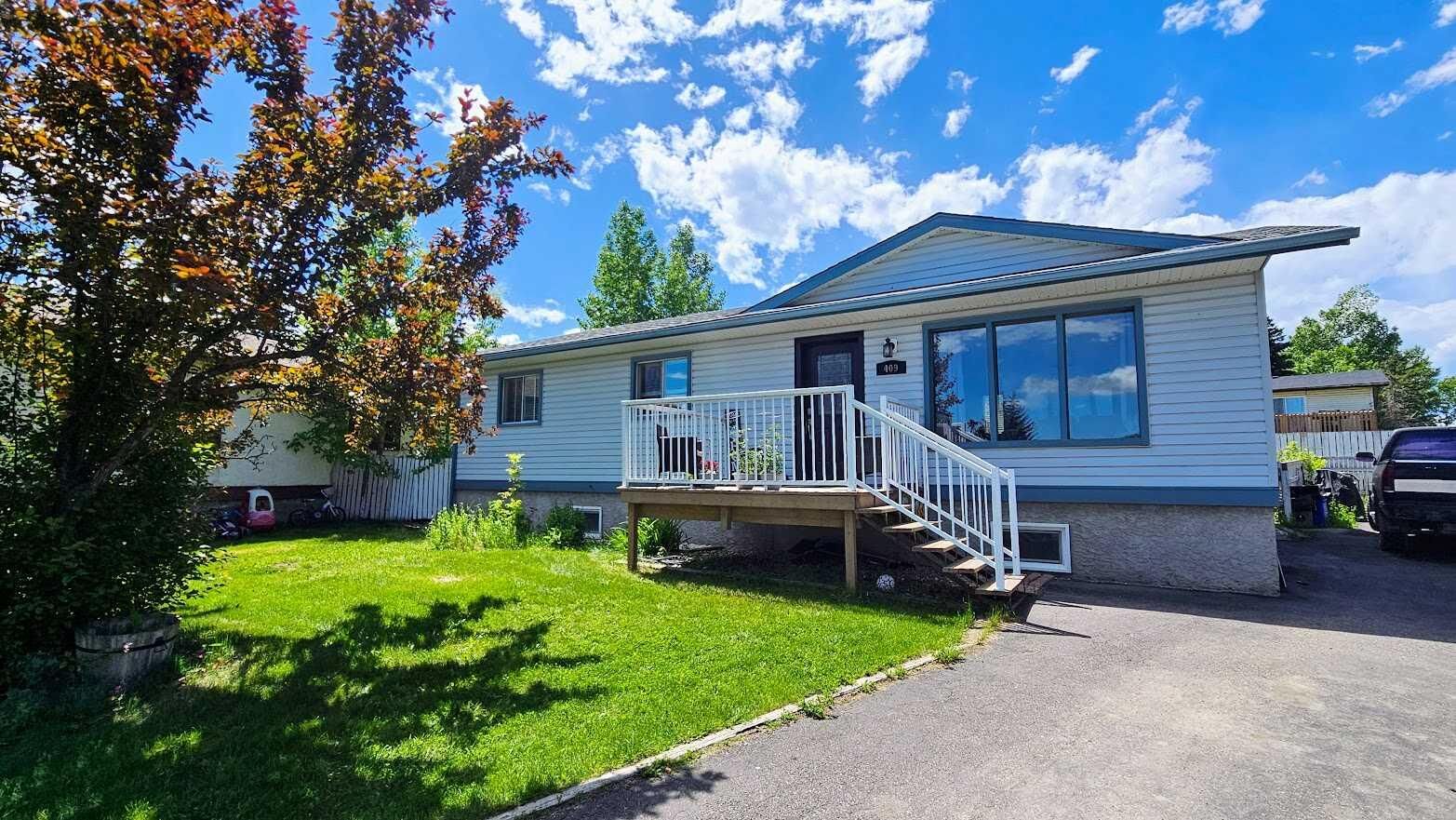 Property Photo: 409 400 Southridge Place AB T0M 0W0