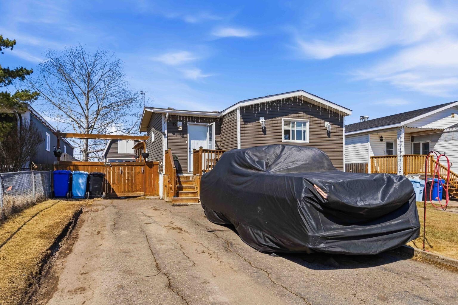 Property Photo:  177 Card Crescent  AB T9K 2H6 