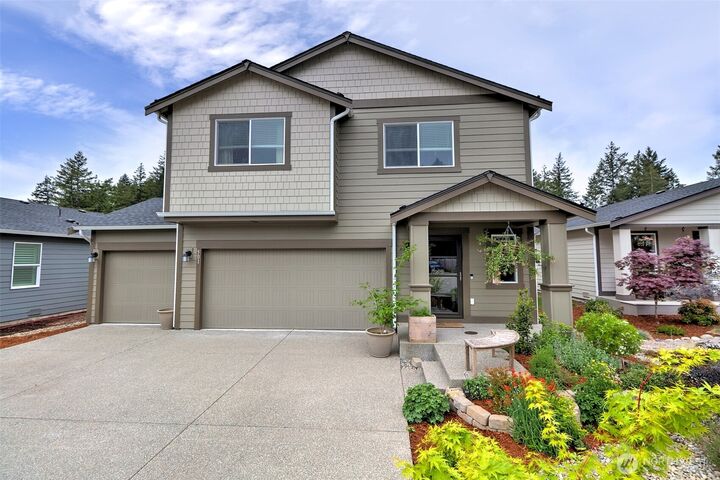 Property Photo:  501 NE Ridge Point Boulevard  WA 98528 