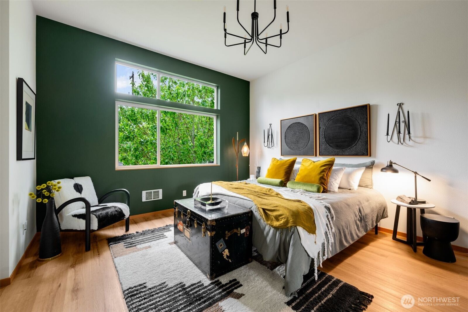 Property Photo:  4000  14th Avenue S A  WA 98108 