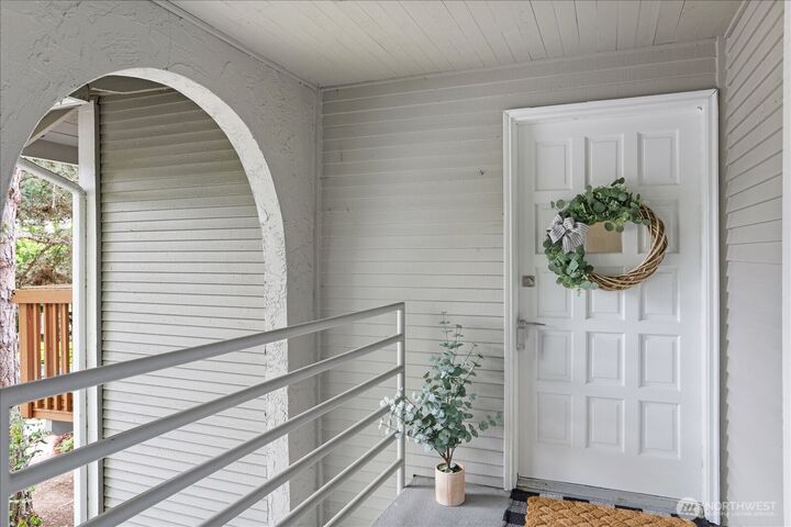 Property Photo:  17110 NE 45th Street 30  WA 98052 