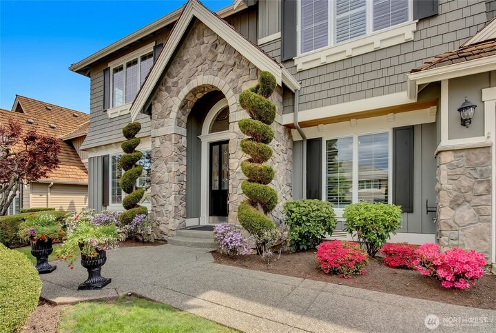 Property Photo:  23419 SE 51st Place  WA 98029 