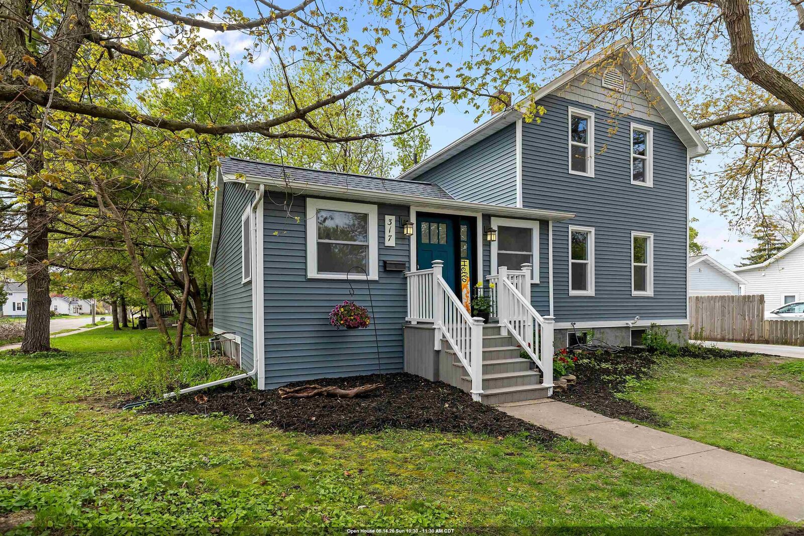 Property Photo:  317 Hewitt Street  WI 54956 