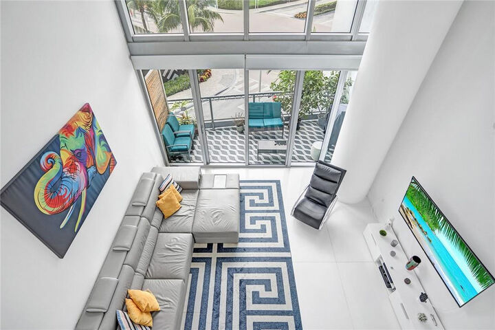 Property Photo:  90 SW 3rd Street Th300b  FL 33130 