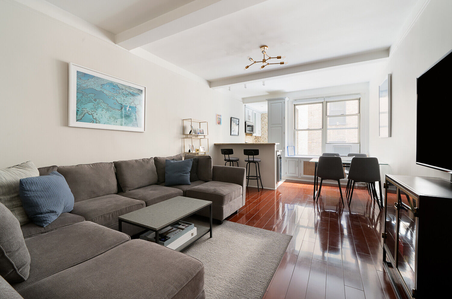 Property Photo:  60 Gramercy Park N 6J  NY 10010 
