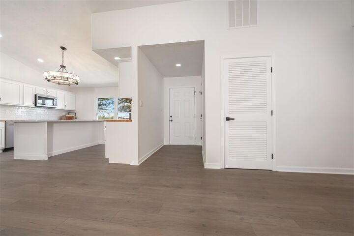Property Photo:  4296 Union Pike  IN 47374 