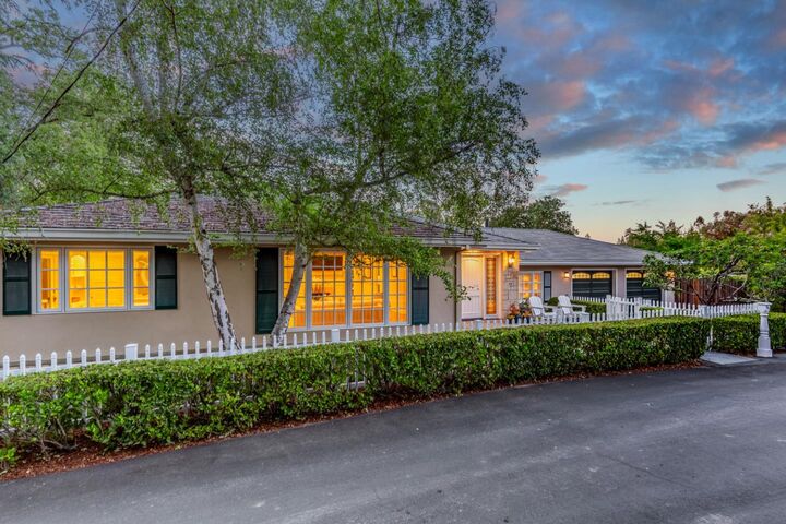 Property Photo: 103 Toyon Court CA 94062