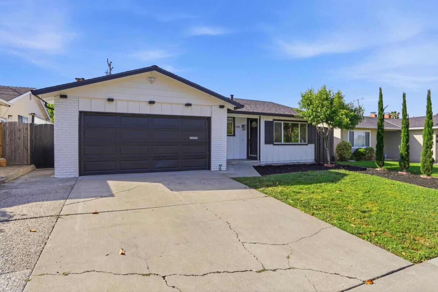 Property Photo: 2948 Moss Point Drive CA 95127