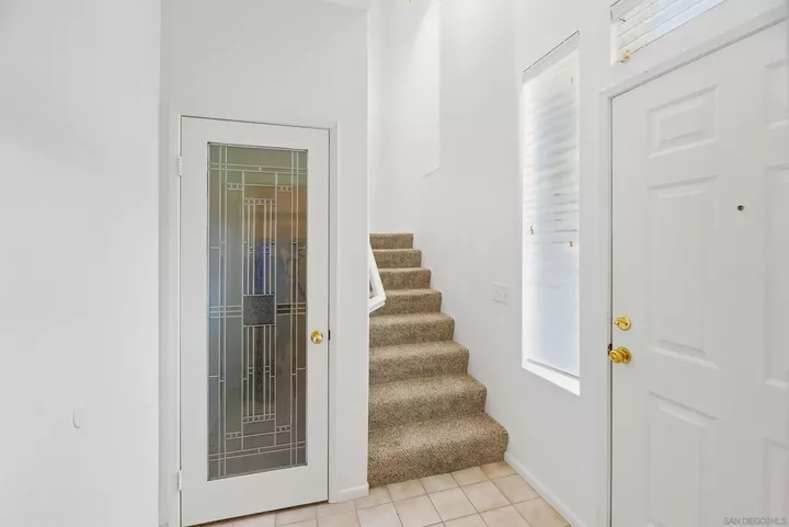Property Photo:  9625 W Canyon Terrace 2  CA 92123 