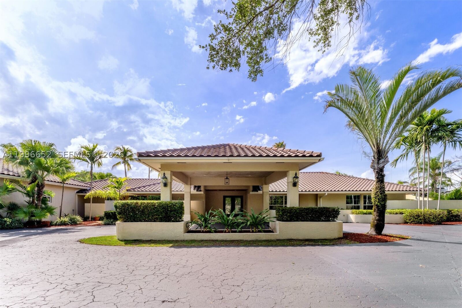 Property Photo:  7201 SW 174th St  FL 33157 