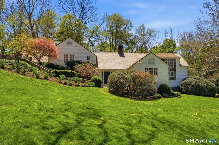 Property Photo:  55 Compo Road North  CT 06880 