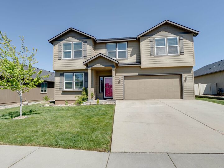 Property Photo: 671 Condor Dr WA 99004