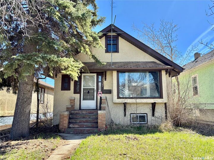 1337 McTavish Street — photo 1