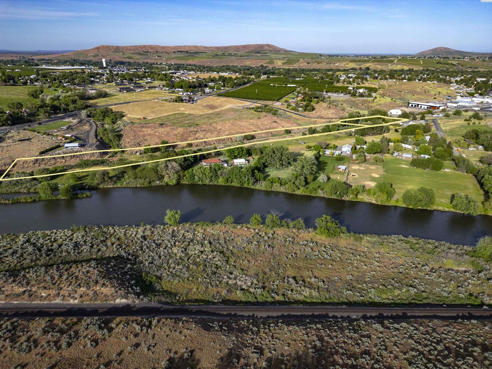Property Photo:  Nka N Kendall Rd  WA 99320 