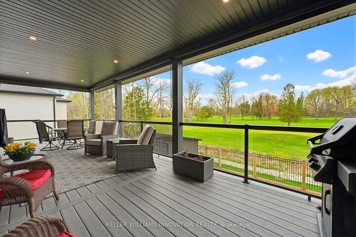 Property Photo: 37 Gilmer Crescent ON N4W 0H3