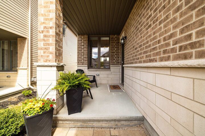 Property Photo:  217 Purchase Crescent  ON K2S 2L8 