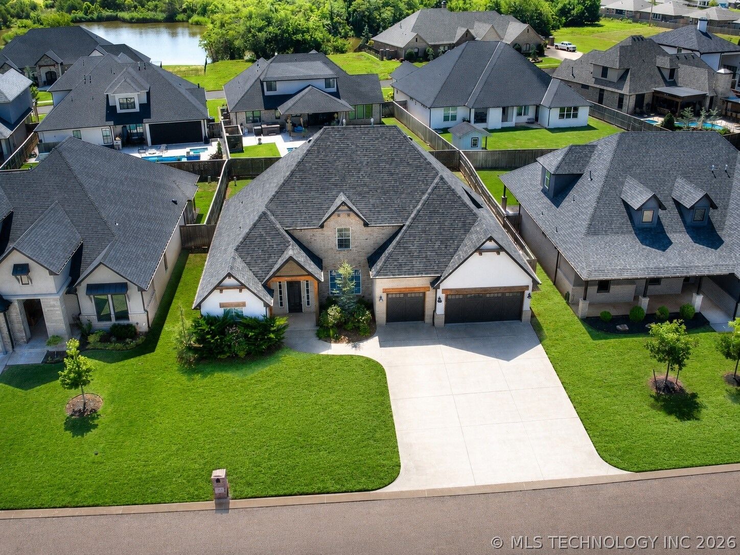 Property Photo:  13120 Knight Island Drive  OK 73142 
