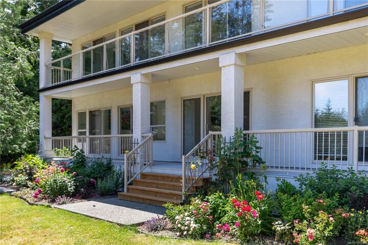 Property Photo:  740 Windover Terr  BC V9C 4G4 