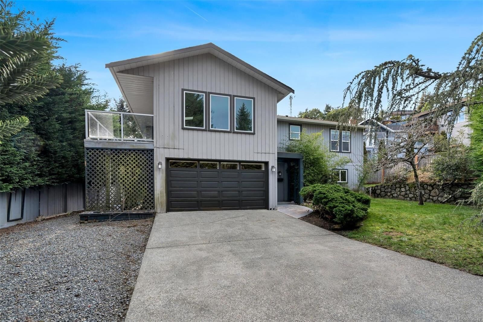 Property Photo:  711 Bexhill Rd  BC V9C 3P9 