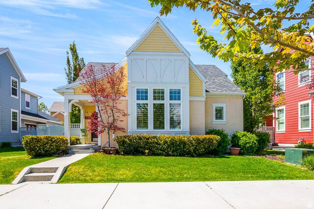 Property Photo: 10388 S Split Rock Dr W UT 84009