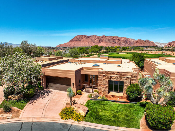 Property Photo:  2410 W Entrada Trail 25  UT 84738 