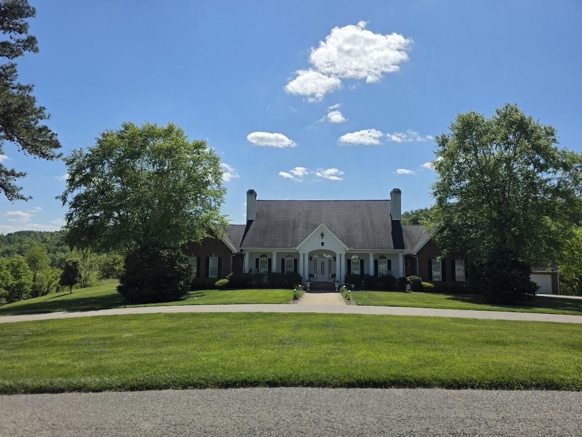 Property Photo: 296 Lakeview Circle KY 41143