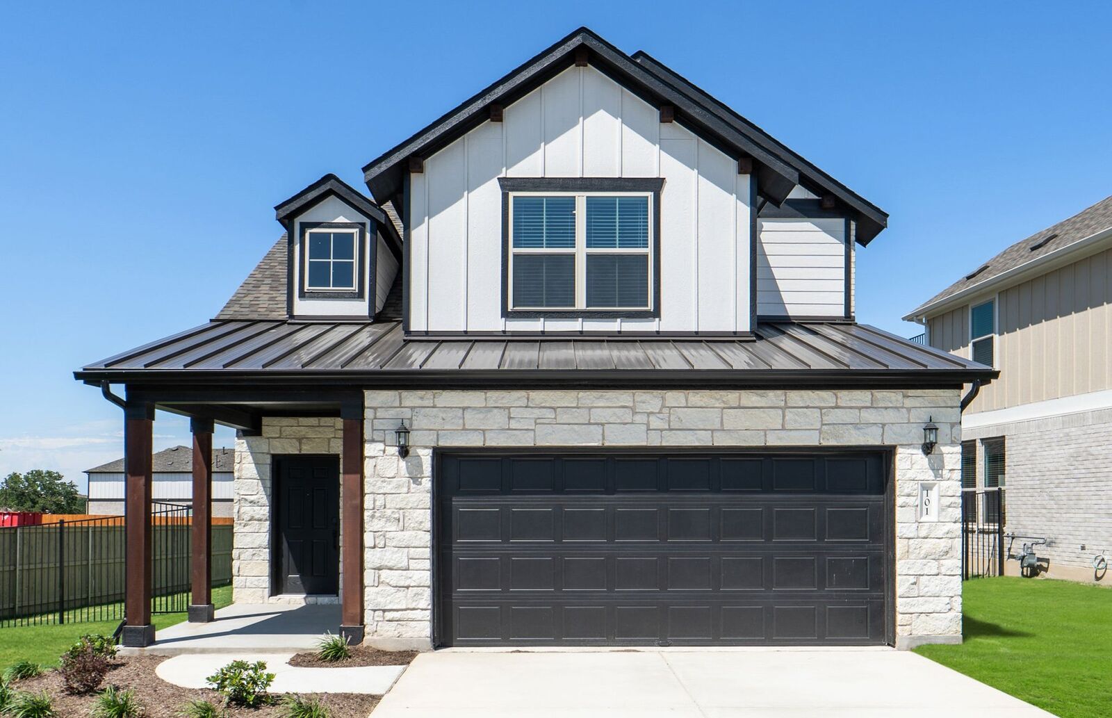 Property Photo: 101 Ventura Drive TX 78642