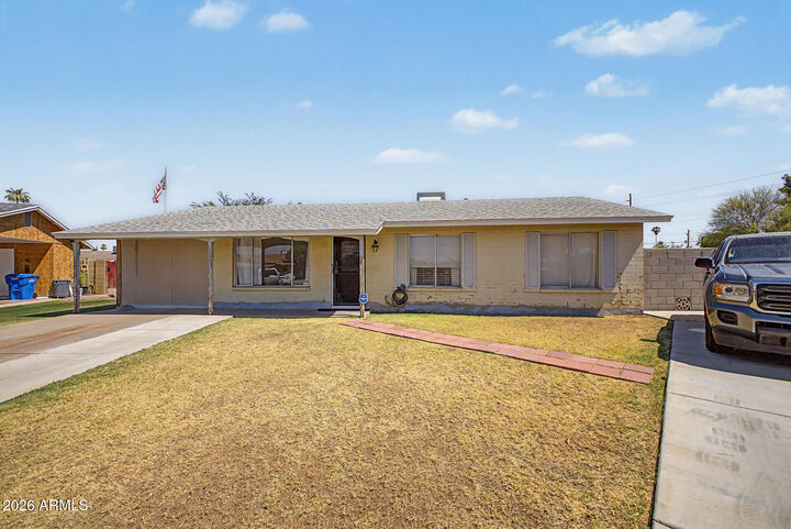 Property Photo: 2221 N 51st Drive AZ 85035