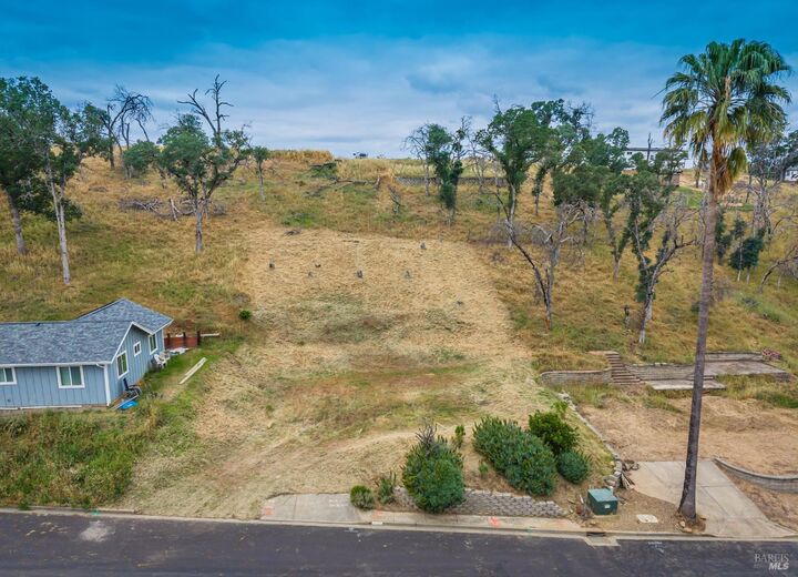 Property Photo: 1093 Headlands Drive CA 94558
