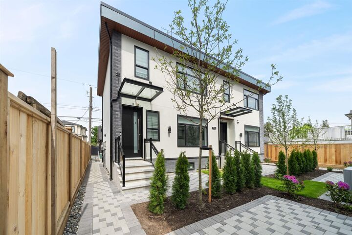 Property Photo:  2559 W King Edward Avenue 2  BC V6L 1T5 