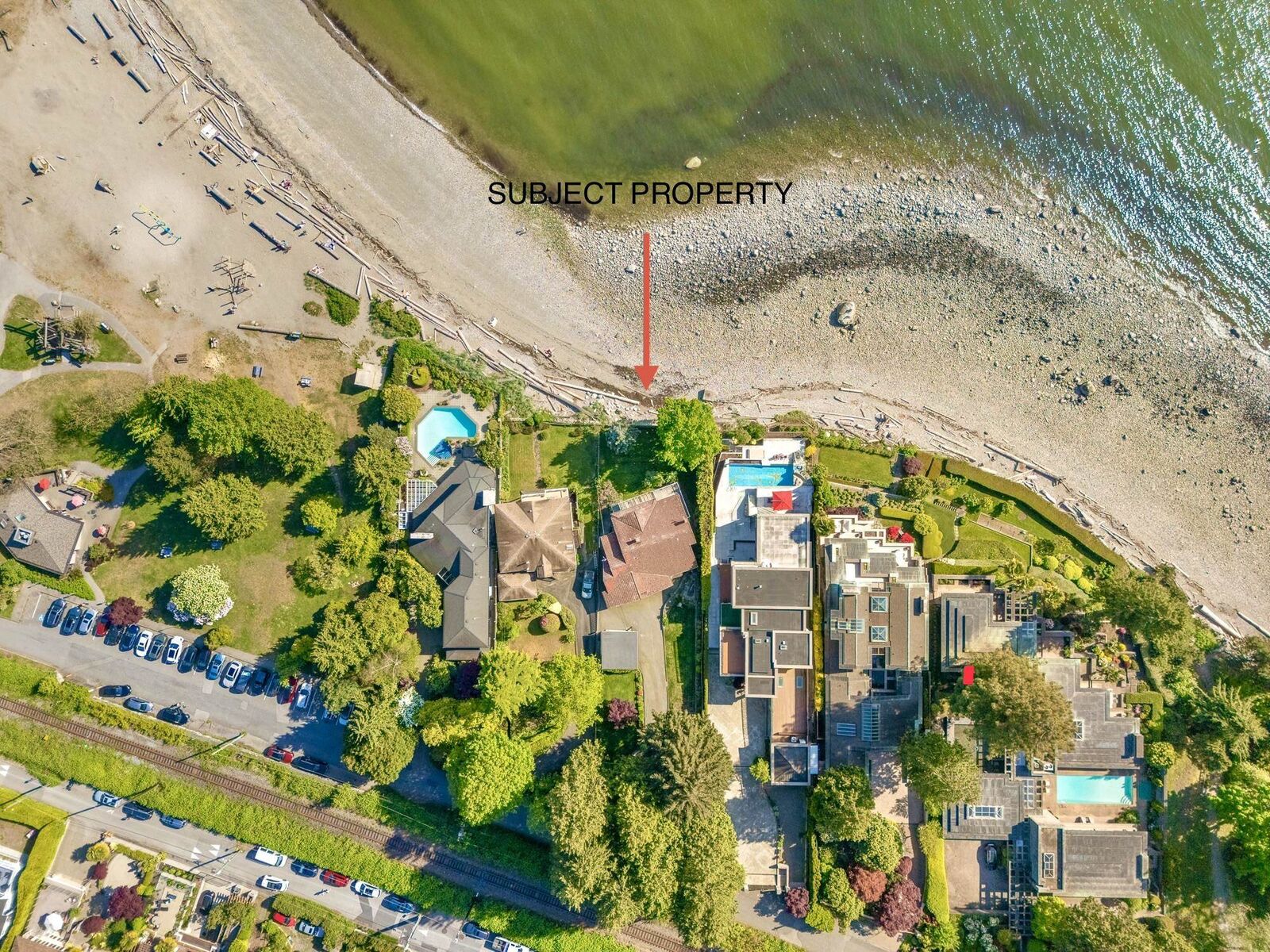 Property Photo:  2560 Bellevue Avenue  BC V7V 1E4 